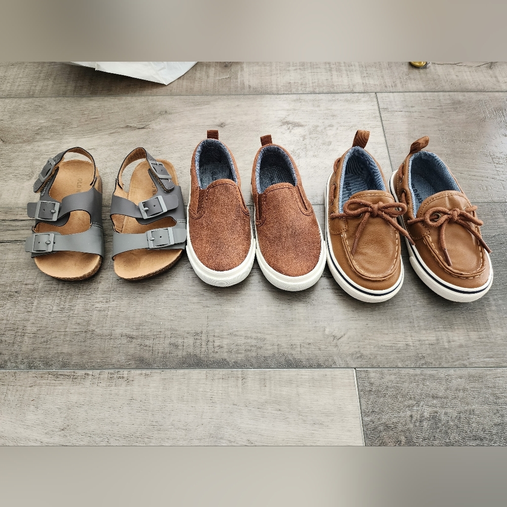 Old navy toddler boys size 6 shoes bundle